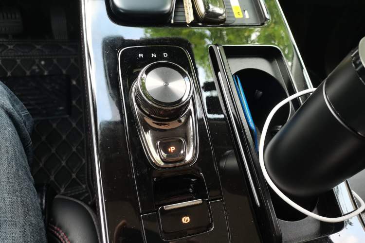 Used AION V 2021 Plus 80 Smart Edition Ternary Lithium Gear Lever