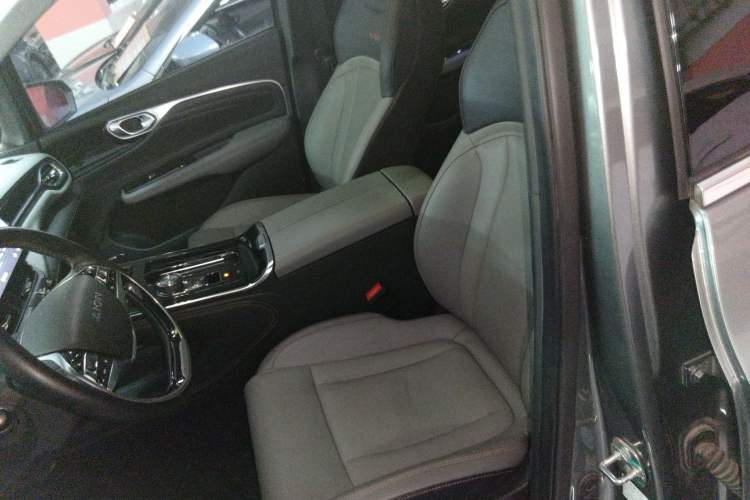 Used AION V 2021 Plus 70 Smart Technology Edition Lithium Iron Phosphate Left Front Seat