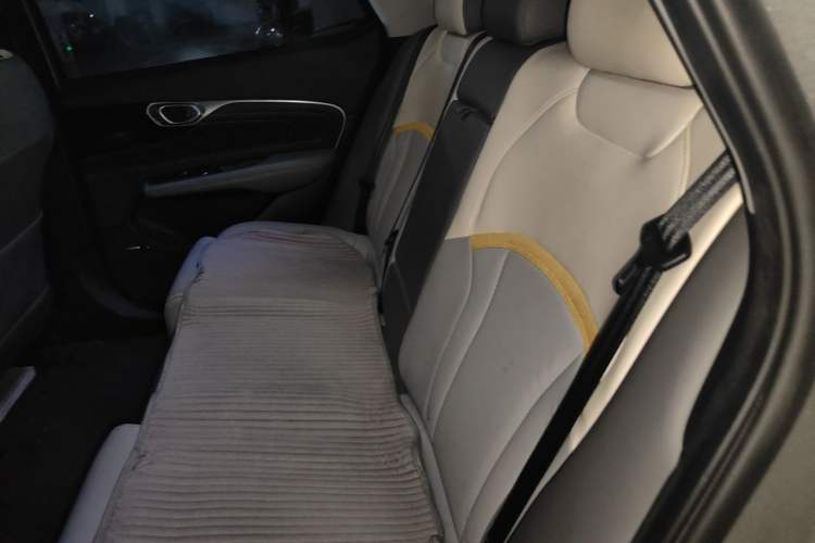 Used AION V 2021 Plus 70 Smart Technology Edition Lithium Iron Phosphate Left Rear Seat