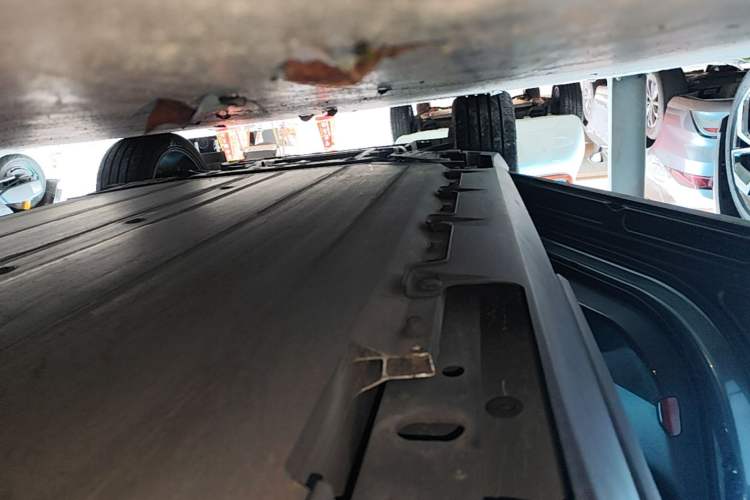 Used AION V 2021 Plus 80 Smart Edition Ternary Lithium Left Side Sill