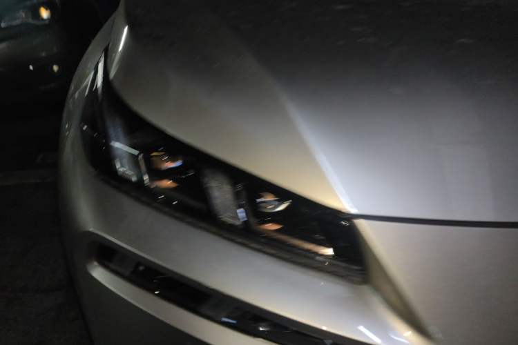 Used AION V 2021 Plus 70 Smart Technology Edition Lithium Iron Phosphate Right Front Headlight