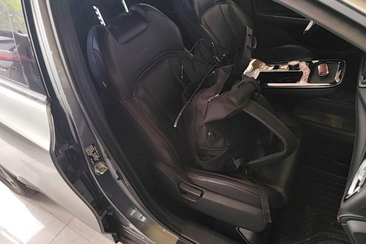Used AION V 2021 Plus 70 Smart Edition Lithium Iron Phosphate Right Front Seat