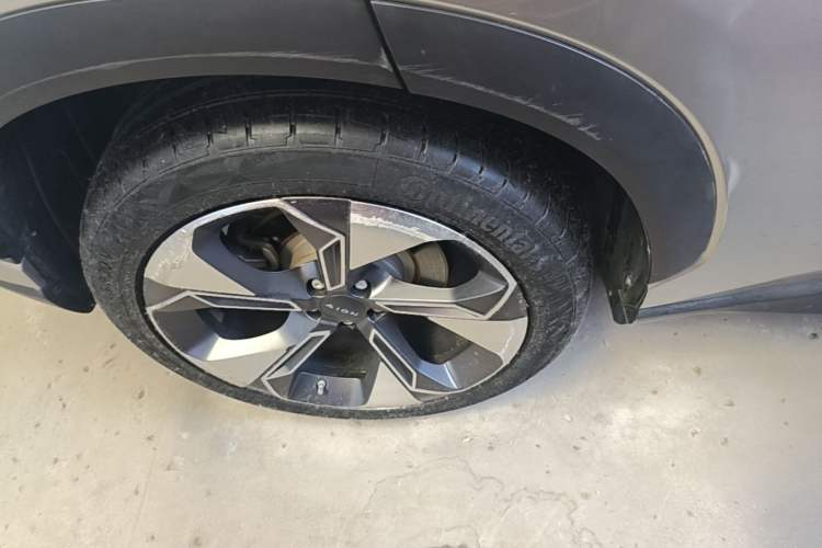 Used AION V 2021 Plus 80 Smart Edition Ternary Lithium Right Rear Wheel Hub
