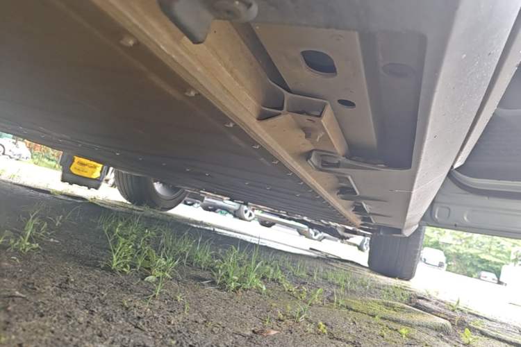 Used AION V 2021 Plus 70 Smart Edition Lithium Iron Phosphate Right Side Sill