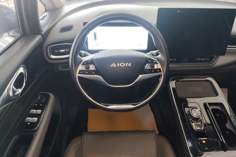 Used AION V 2021 Plus 70 Smart Edition Lithium Iron Phosphate Steering Wheel