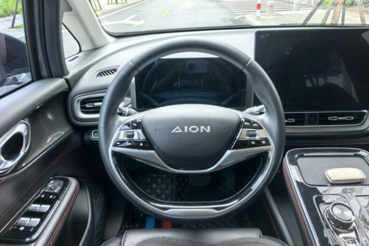 Used AION V 2021 Plus 80 Smart Edition Ternary Lithium Steering Wheel