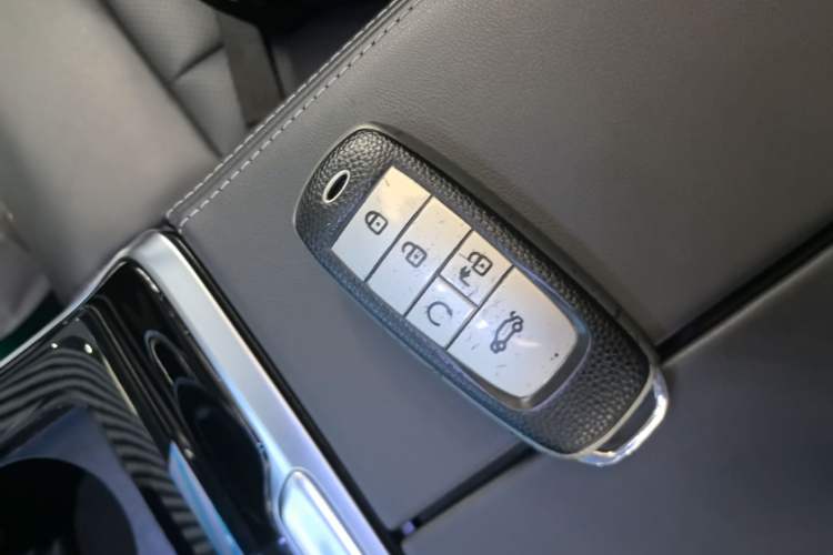 Used AION V 2021 Plus 80 Smart Technology Edition Ternary Lithium Vehicle Key
