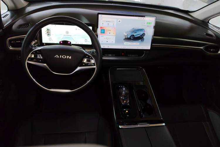 Used AION V 2021 Plus 80 Smart Technology Edition Ternary Lithium Center Console