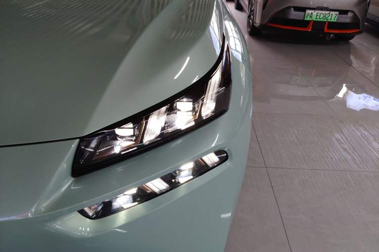Used AION V 2021 Plus 80 Smart Technology Edition Ternary Lithium Left Front Headlight