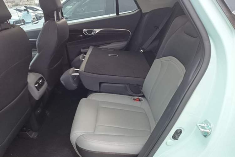 Used AION V 2021 Plus 70 Smart Edition Lithium Iron Phosphate Left Rear Seat