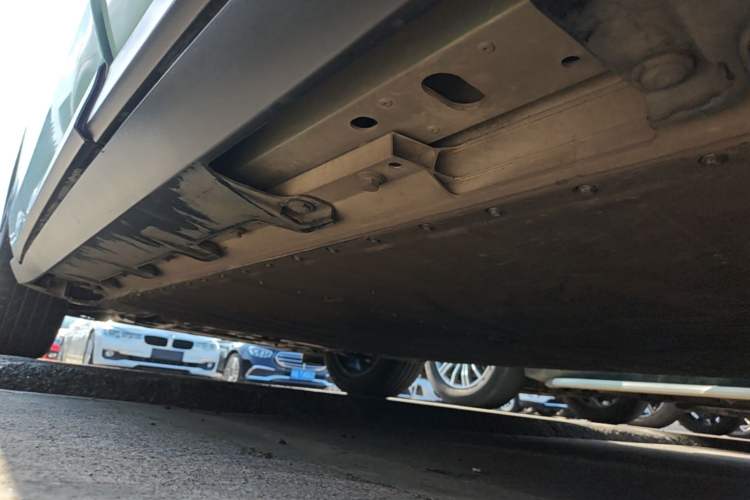 Used AION V 2021 Plus 70 Smart Edition Lithium Iron Phosphate Left Side Sill