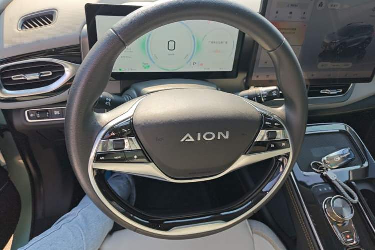 Used AION V 2021 Plus 70 Smart Edition Lithium Iron Phosphate Steering Wheel