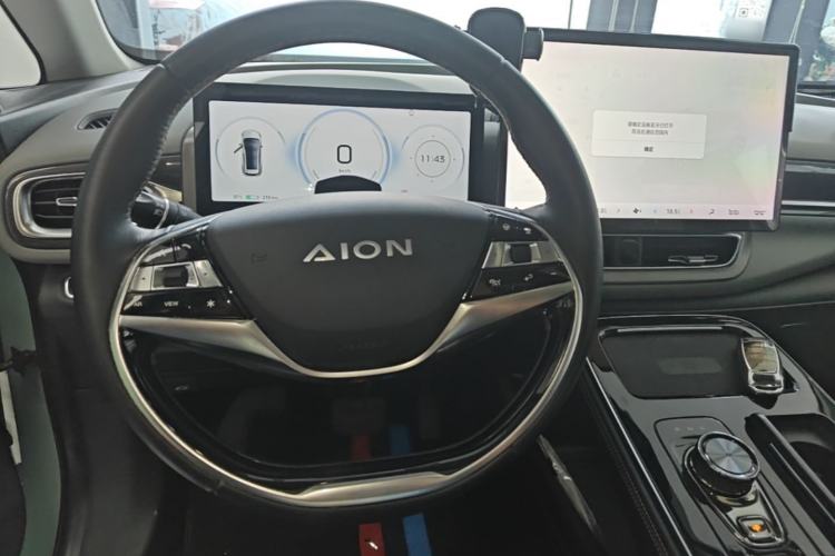 Used AION V 2021 Plus 80 Smart Technology Edition Ternary Lithium Steering Wheel