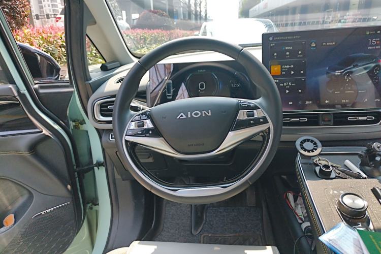 Used AION V 2021 Plus 70 Smart Edition Lithium Iron Phosphate Steering Wheel