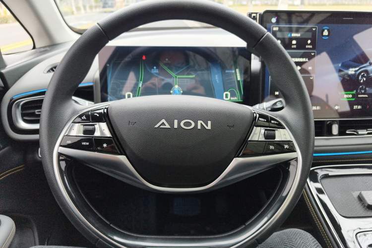 Used AION V 2021 Plus 70 Smart Edition Lithium Iron Phosphate Steering Wheel
