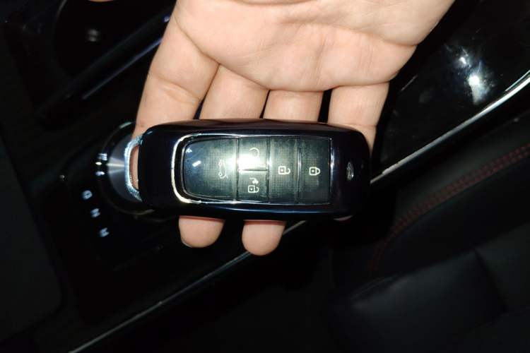 Used AION V 2021 Plus 80 Smart Technology Edition Ternary Lithium Vehicle Key