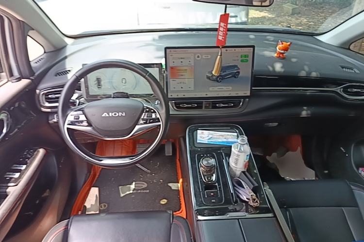 Used AION V 2021 Plus 70 Smart Technology Edition Lithium Iron Phosphate Center Console