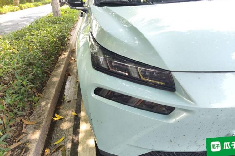 Used AION V 2021 Plus 70 Smart Technology Edition Lithium Iron Phosphate Right Front Headlight