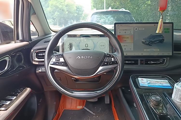 Used AION V 2021 Plus 70 Smart Technology Edition Lithium Iron Phosphate Steering Wheel
