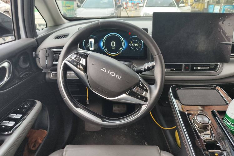 Used AION V 2021 Plus 70 Smart Edition Lithium Iron Phosphate Steering Wheel