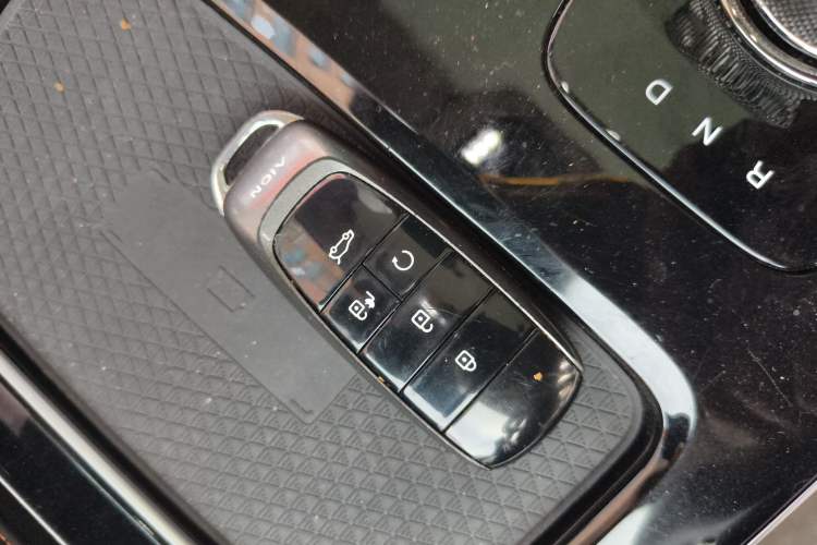 Used AION V 2021 Plus 70 Smart Edition Lithium Iron Phosphate Vehicle Key