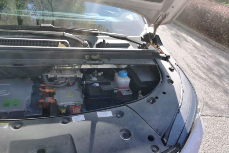 Used AION V 2021 Plus 80 Pilot Intelligent Driving Edition Ternary Lithium Engine Bay Left