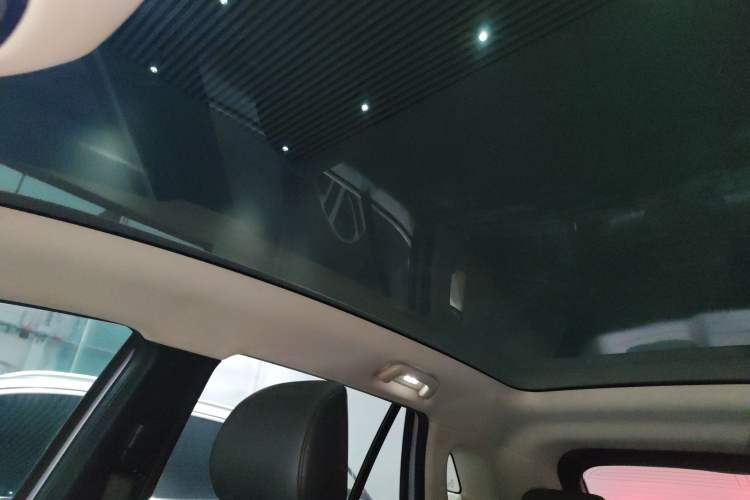 Used AION V 2021 Plus 80 Pilot Intelligent Driving Edition Ternary Lithium Headliner