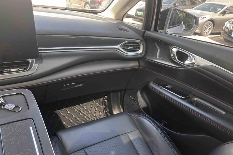 Used AION V 2021 Plus 80 Pilot Intelligent Driving Edition Ternary Lithium Interior 15