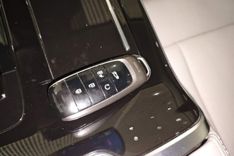 Used AION V 2021 Plus 80 Smart Technology Edition Ternary Lithium Vehicle Key