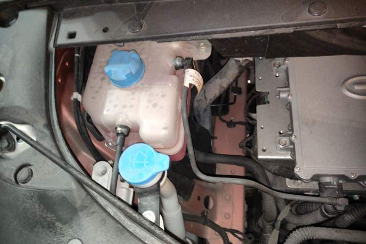 Used AION V 2021 Plus 70 Smart Technology Edition Lithium Iron Phosphate Engine Bay Right