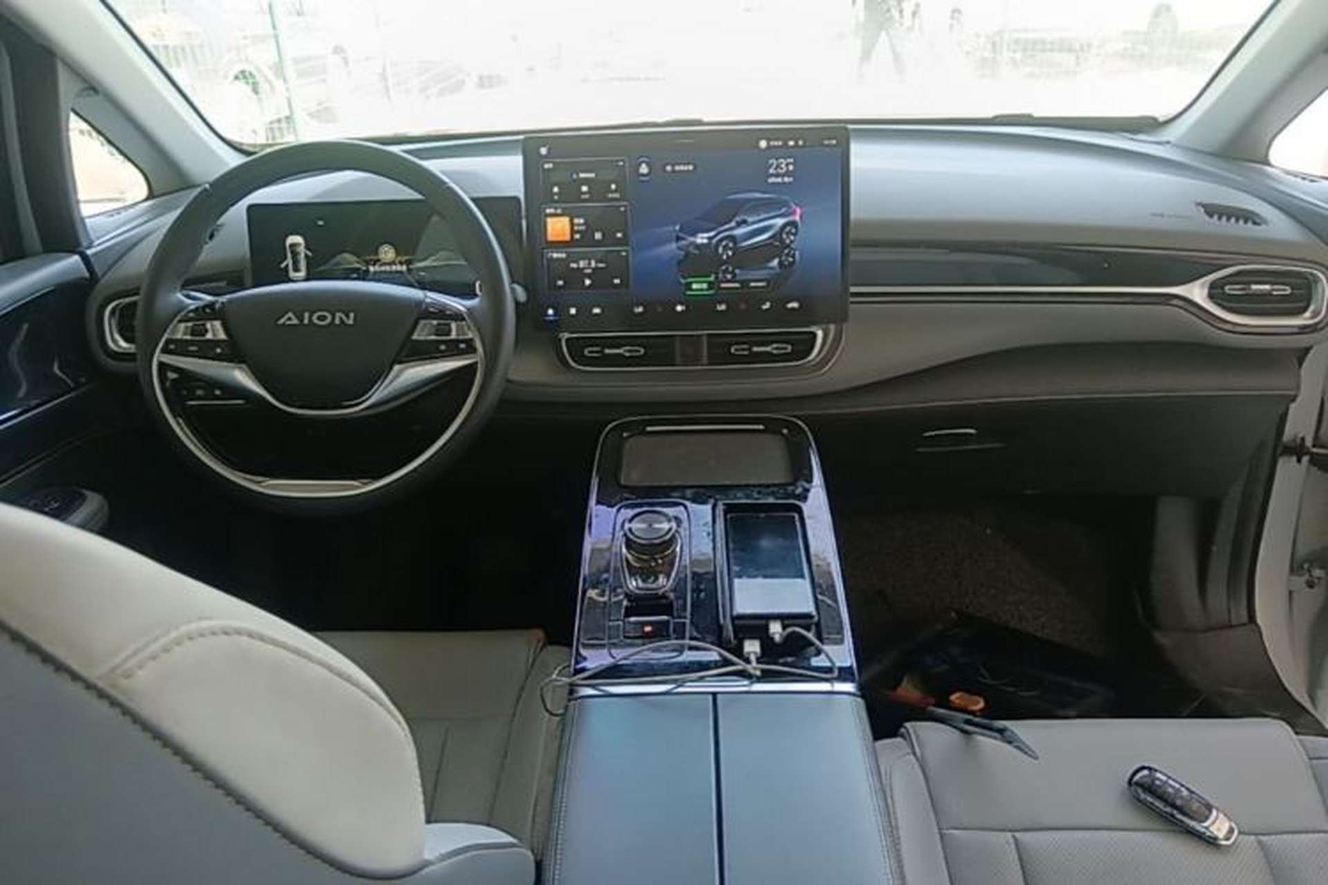 Used AION V 2021 Plus 70 Smart Edition Lithium Iron Phosphate Center Console