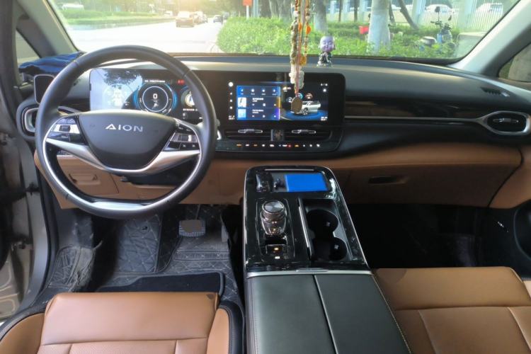 Used AION V 2021 Evolution Edition 70 Intelligent Leading Edition Center Console