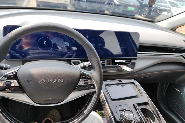Used AION V 2021 Evolution Edition 70 Intelligent Leading Edition Center Console