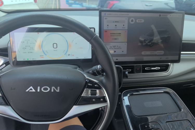 Used AION V 2021 Plus 80 Smart Technology Edition Ternary Lithium Center Console