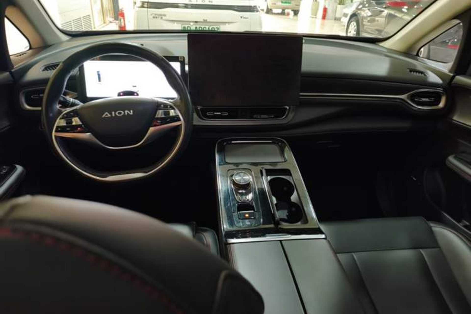 Used AION V 2021 Plus 80 Smart Technology Edition Ternary Lithium Center Console