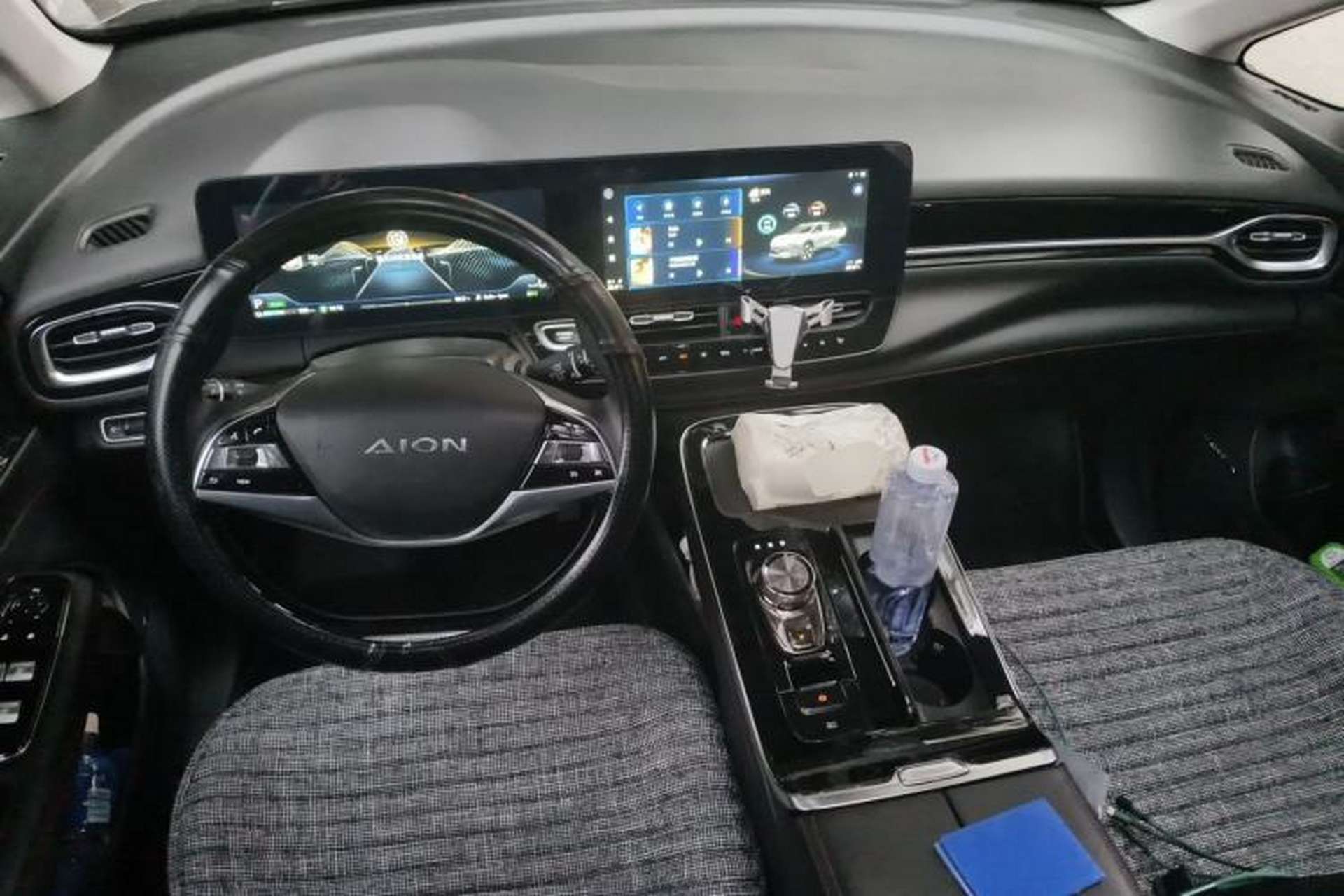 Used AION V 2021 Evolution Edition 70 Intelligent Leading Edition Center Console