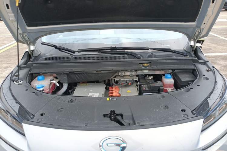 Used AION V 2021 Plus 70 Super Fast Charging Version Ternary Lithium Engine Bay