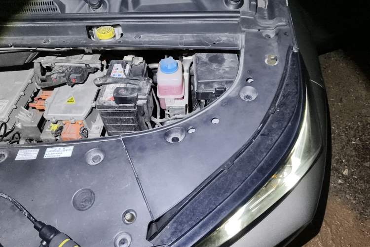 Used AION V 2021 Evolution Edition 70 Intelligent Leading Edition Engine Bay Left