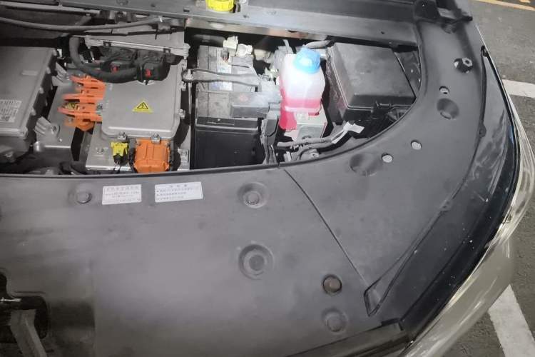 Used AION V 2021 Evolution Edition 70 Intelligent Leading Edition Engine Bay Left