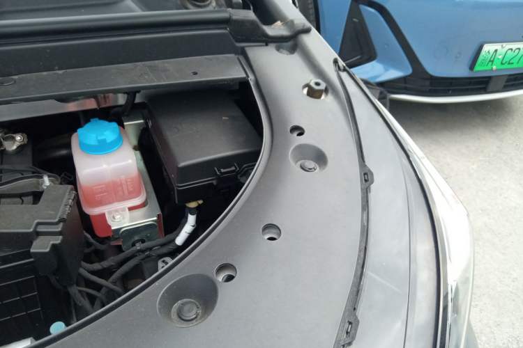 Used AION V 2021 Plus 80 Smart Technology Edition Ternary Lithium Engine Bay Left