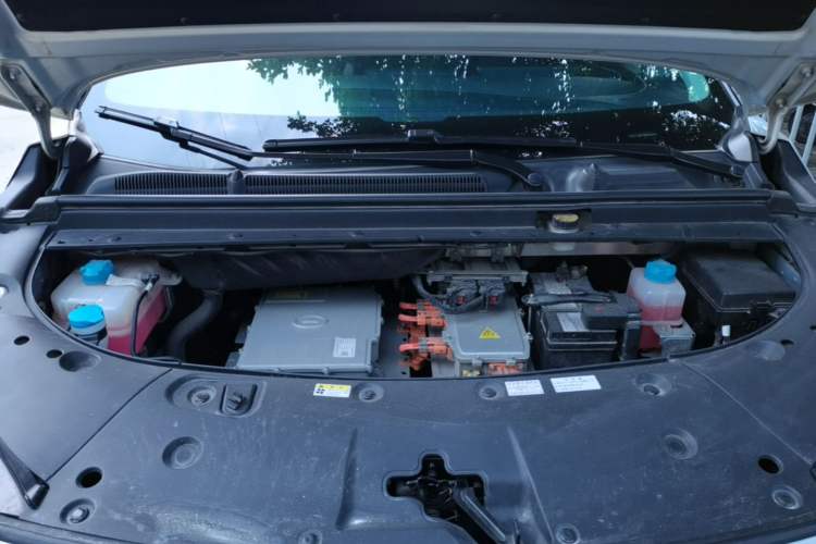 Used AION V  Engine Bay