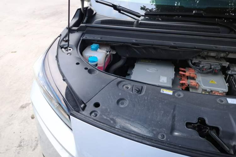 Used AION V  Engine Bay Right