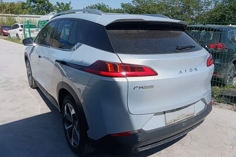 Used AION V 2021 Plus 70 Smart Edition Lithium Iron Phosphate Exterior 2
