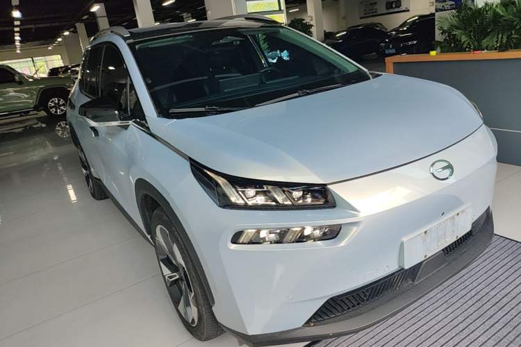 Used AION V 2021 Plus 80 Pilot Intelligent Driving Edition Ternary Lithium Front Right 45 Deg
