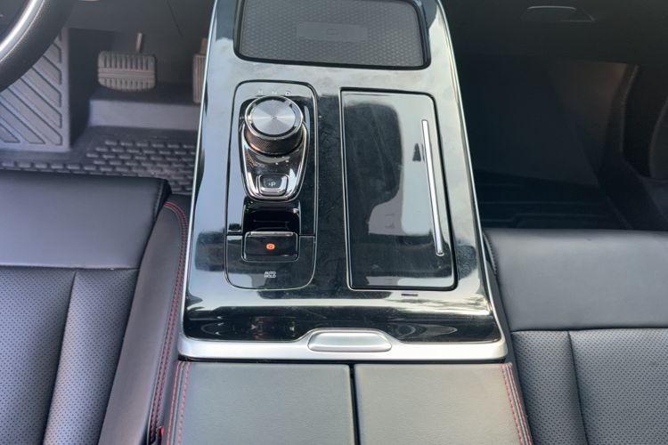 Used AION V 2021 Plus 70 Super Fast Charging Version Ternary Lithium Gear Lever