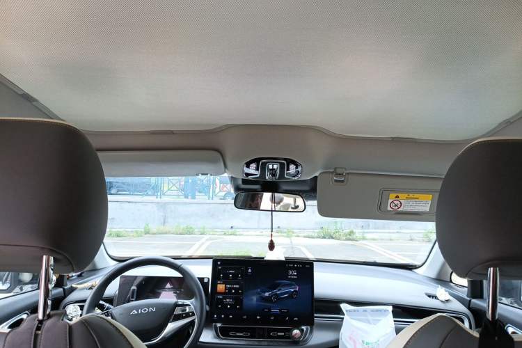 Used AION V 2021 Plus 70 Super Fast Charging Version Ternary Lithium Headliner