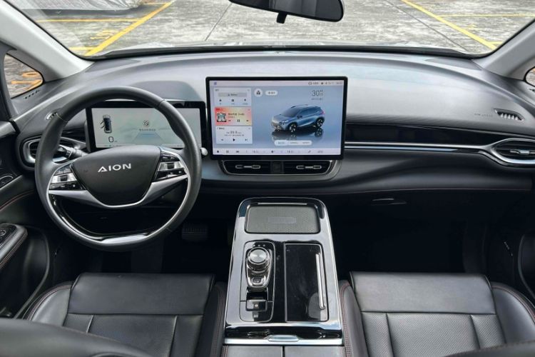 Used AION V 2021 Plus 70 Smart Edition Lithium Iron Phosphate Interior 1