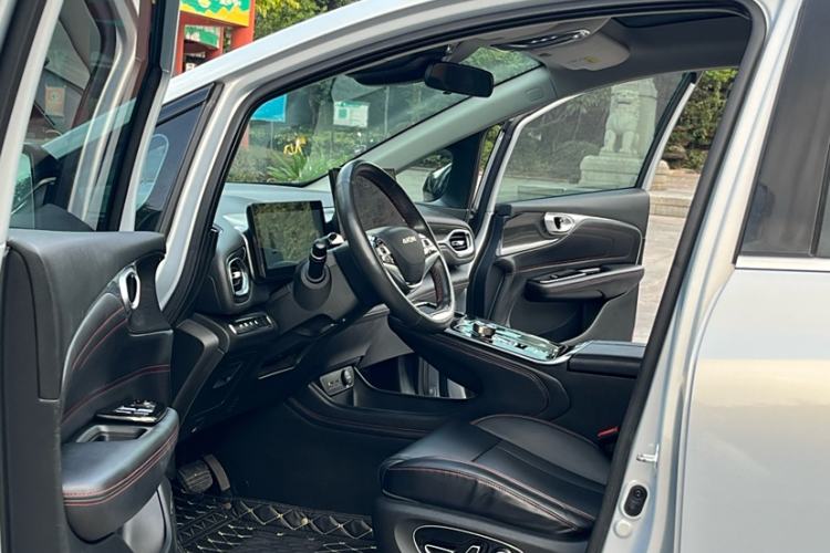 Used AION V 2021 Plus 80 Pilot Intelligent Driving Edition Ternary Lithium Interior 3