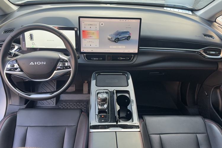 Used AION V 2021 Plus 70 Super Fast Charging Version Ternary Lithium Interior 4