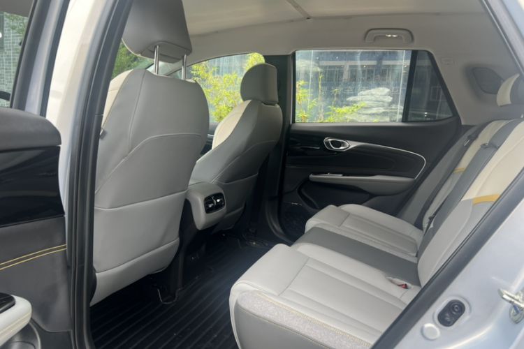 Used AION V 2021 Plus 70 Super Fast Charging Version Ternary Lithium Interior 5